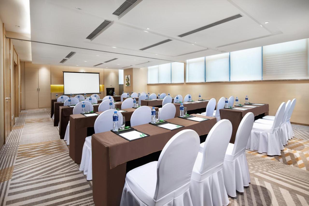 Holiday Inn & Suites Lanzhou Center, An Ihg Hotel Exterior photo